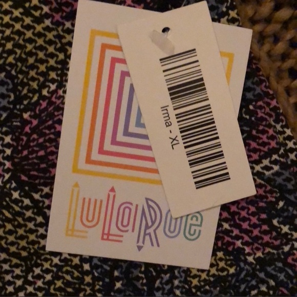 Lularoe Irma Tunic- NWT - Picture 2 of 3